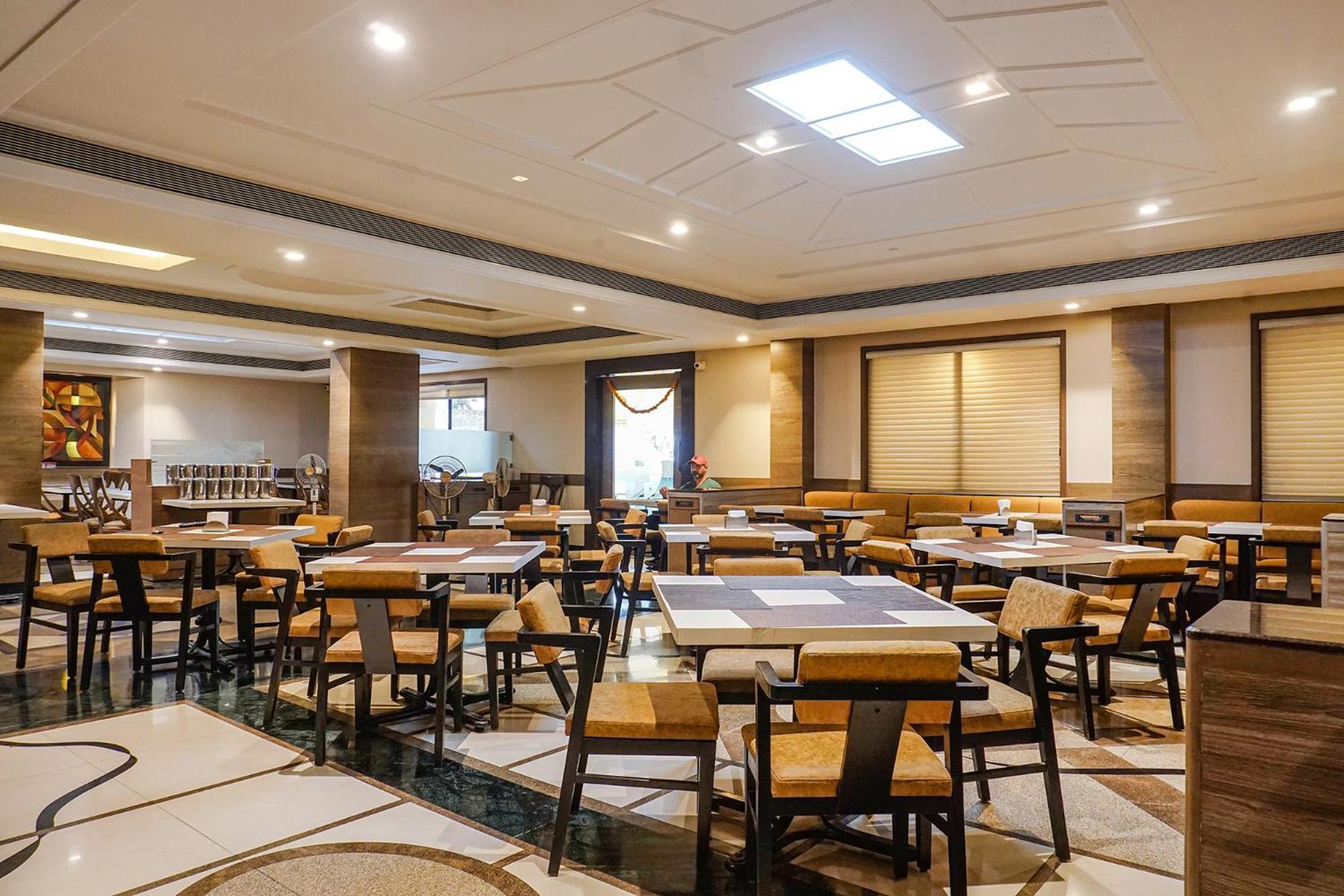 The Ambassador Hotel Pune Exterior photo