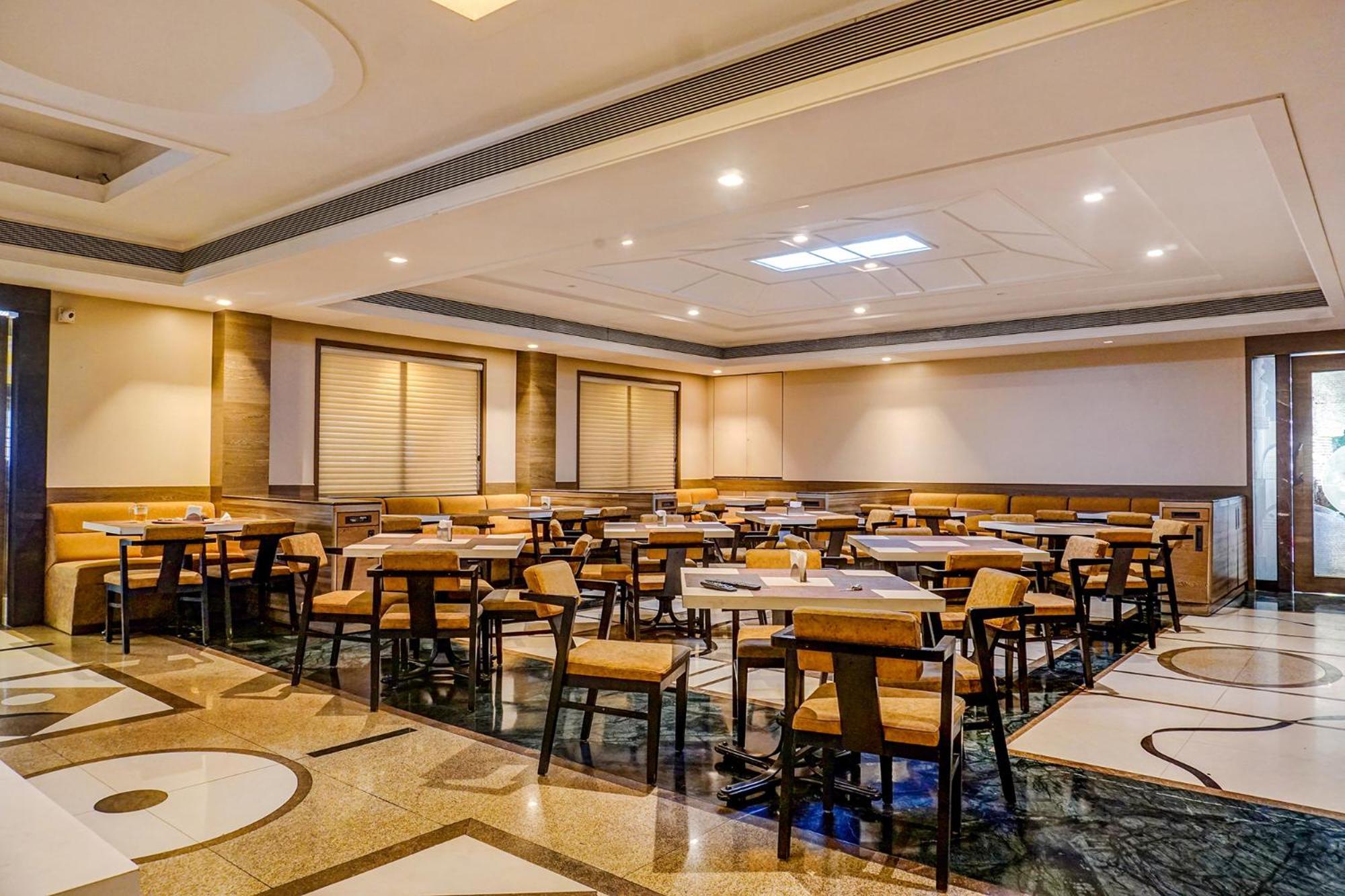 The Ambassador Hotel Pune Exterior photo